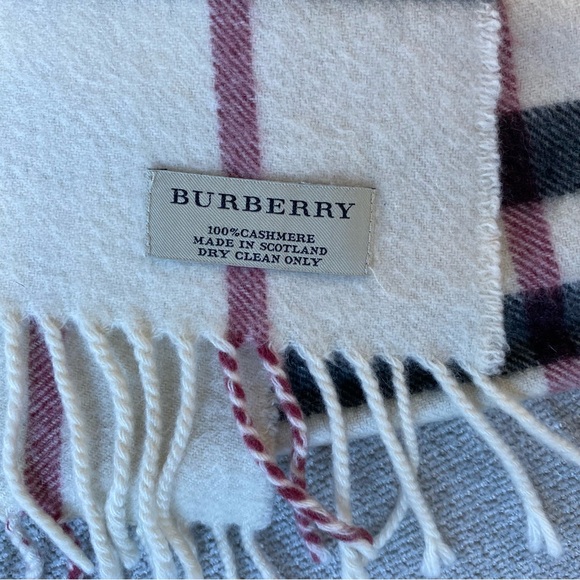 Cashmere Burberry Scarf - Picture 2 of 4